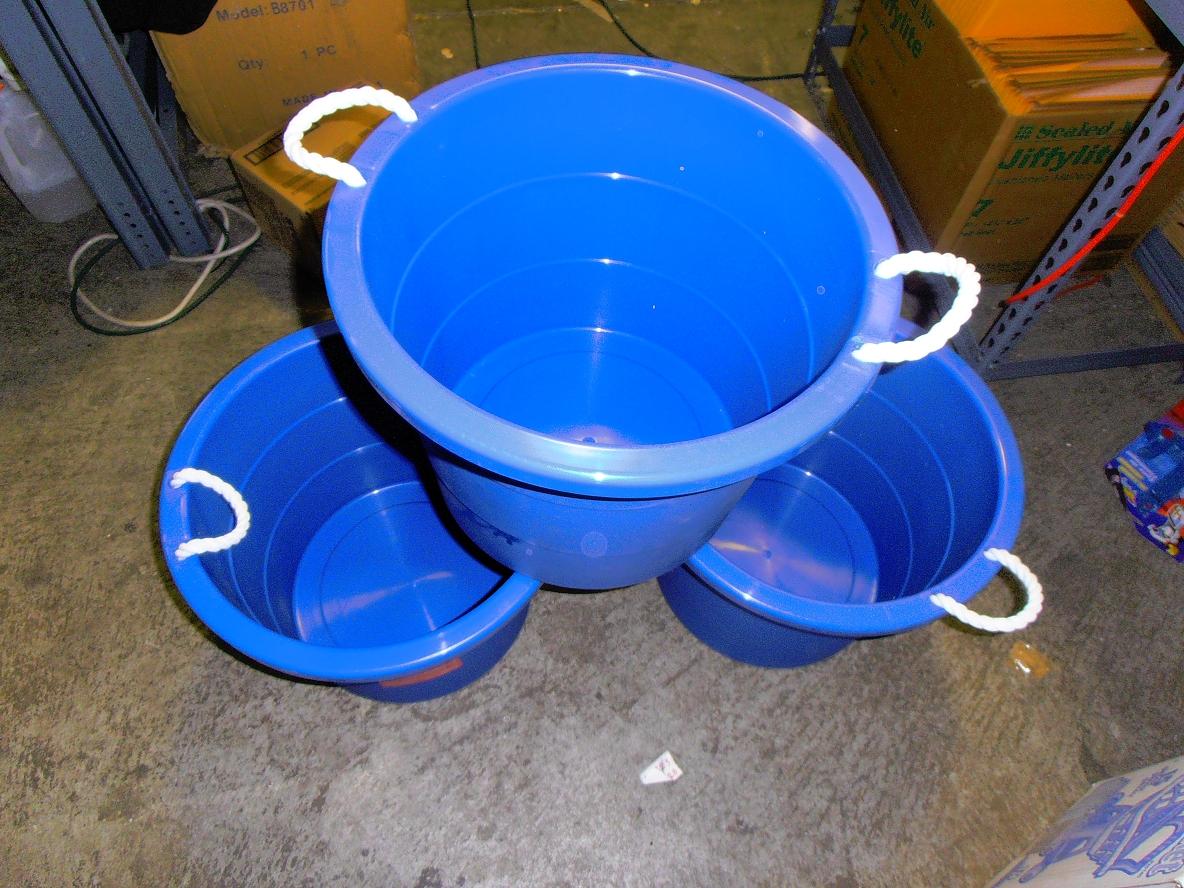 Lot of 3United Solutions 10Gallon Rope Handled Tub, Blue