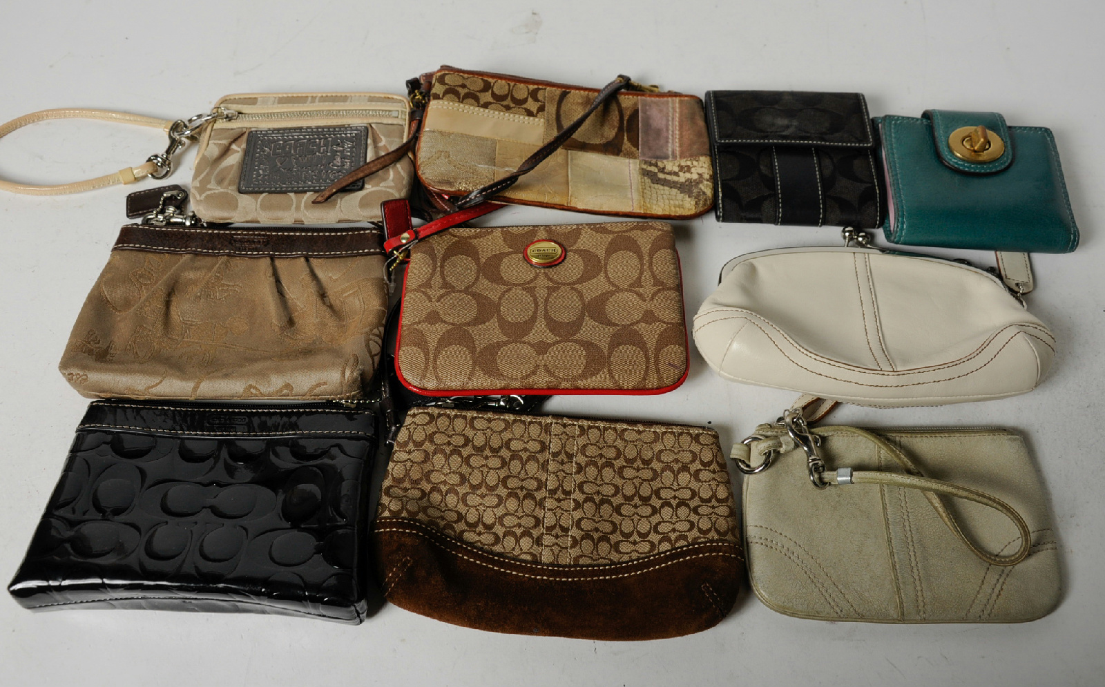 Lot of 31 Wholesale Coach Wallets Clutch Wristlets Leather Jacquard Black Khaki | eBay